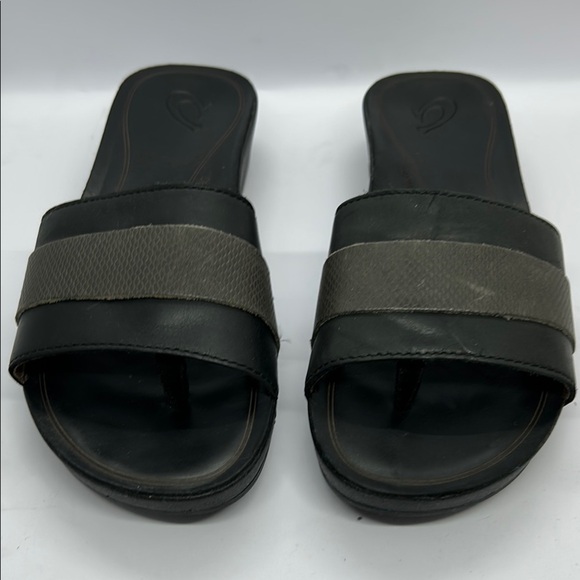 Black and Gray Slide Sandals Olukai Women's - Picture 1 of 9